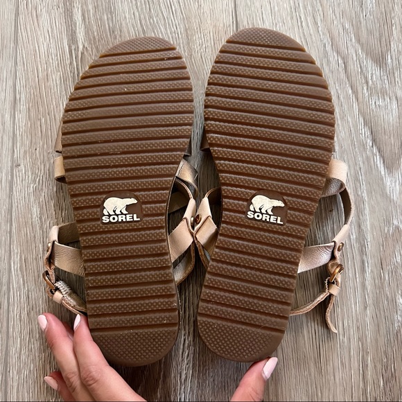 Sorel Ella Criss Cross Sandals - Picture 8 of 13